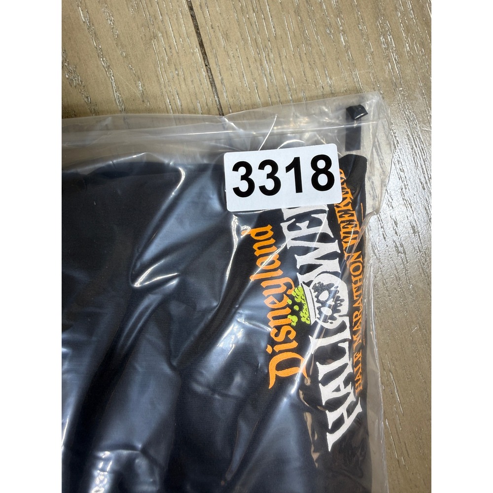 runDisney Jacket Womens Large Black Disneyland Halloween Half Marathon 2024 - Picture 8 of 11